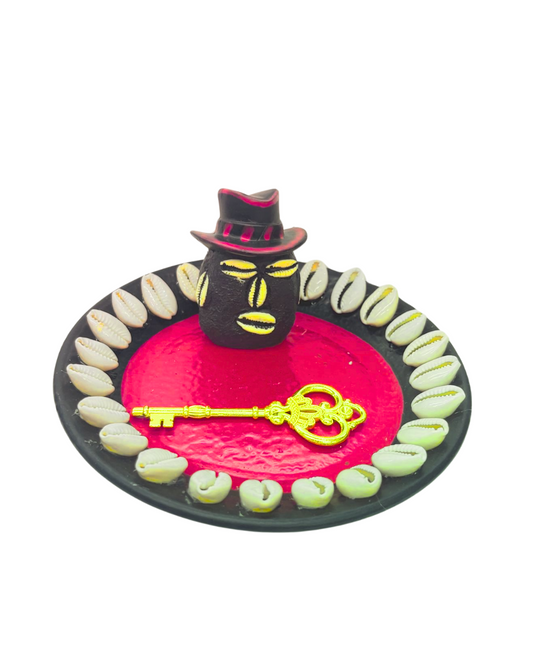 Decorated Eleguá Plate with Head & Key – Spiritual Offering Plate for Protection & Open Roads – Yoruba Santería Altar Tool