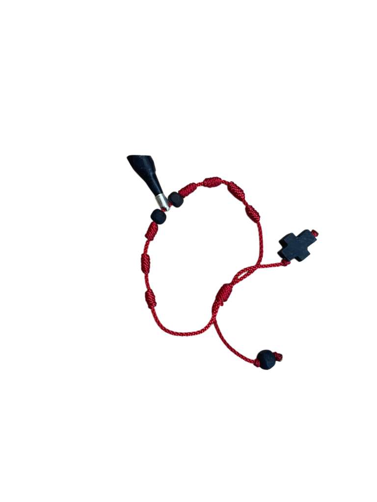 Red Azabache Protection Bracelet with Figa Hand Charm – Evil Eye Defense & Good Luck Amulet